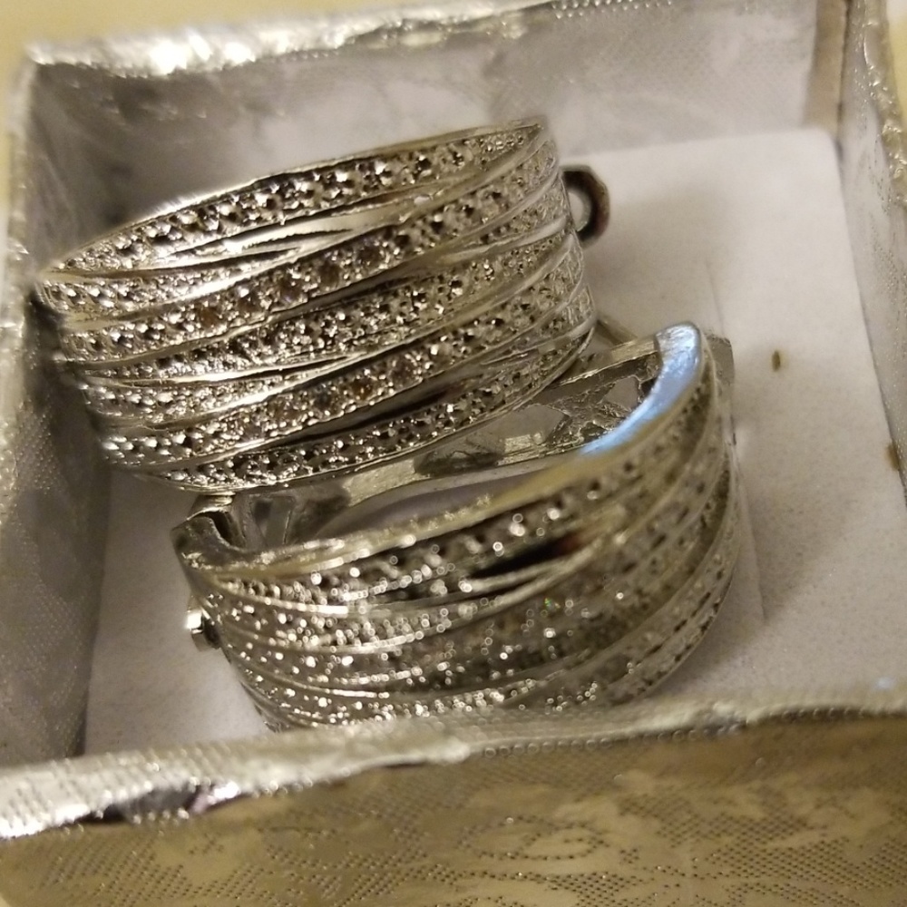 Amazing White Sapphire Silver Hoops - Picture 7 of 7